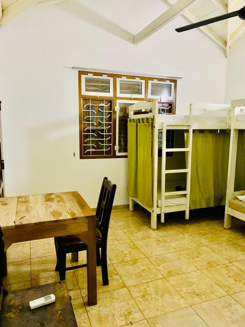 Dreamy Surf House Weligama Exterior foto
